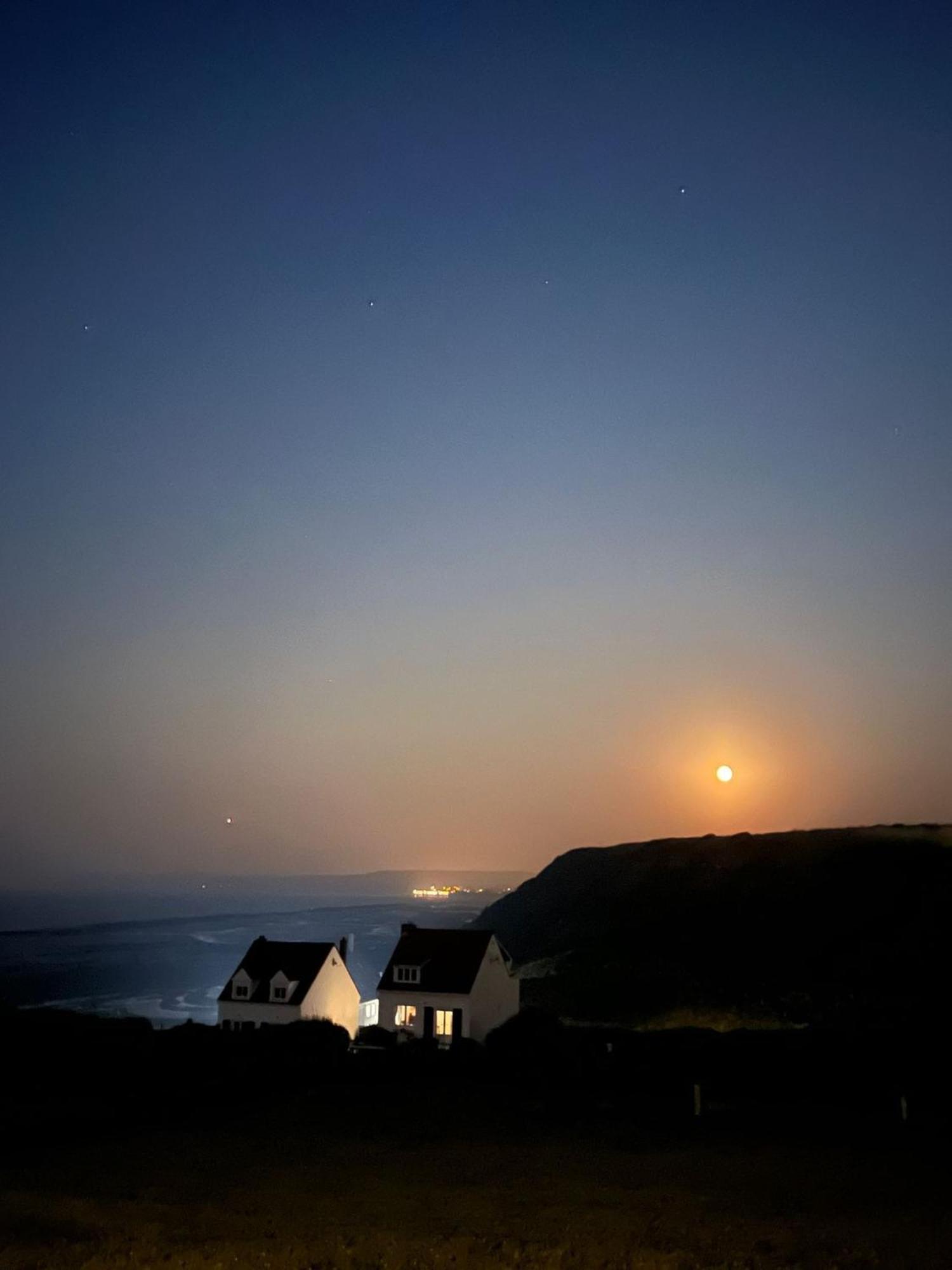 Holiday home Maison De Pecheur Vue Exceptionnelle Audinghen